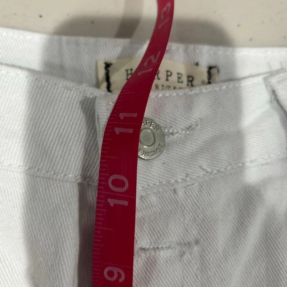 Harper Heritage White Distressed Jean Shorts Size 30‎ Francesca's
